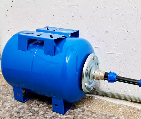 Expert Plumber for Well Pressure Tank Replacement in The Hammocks, FL: Schedule Affordable Tank Replacement Services with Us