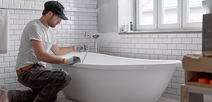 Bathtub Faucet Replacement in The Hammocks